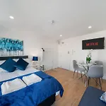 Central & Charming Studio London - 5